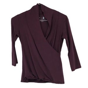 Plum maroon featherweight faux wrap 3/4 sleeve surplice neckline M
